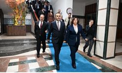 O Fotoğraf Tesadüf Değil: Çerçioğlu'ndan 'Tek Adam' Mesajı!
