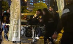 Efeler' de Kahvehane Önünde Kanlı Kavga: Bıçaklı Saldırıda 1 Kişi Yaralandı