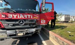 Nazilli'de itfaiye aracı resmi araca çarptı: 1 Yaralı