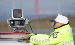 Sürücülerin İsyanı Sonuç Verdi: 20 Bin Trafik Levhası Söküldü, Hız Limitleri Yeniden Yazıldı!