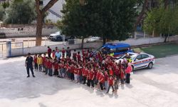 Buharkent’te Miniklere Jandarma Dersi: Görevler, Sorumluluklar ve Meraklı Sorular