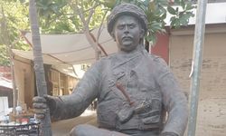 Danişmentli İsmail Efe'nin heykeli onarıldı