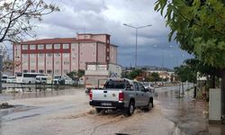 Didim’de sağanak yağış etkili oldu