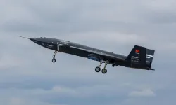 Bayraktar KIZILELMA, F-16’ya kilitlendi, simüle atışta tam isabet