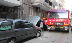 Efeler'de duyarlı esnaf otomobili yanmaktan kurtardı