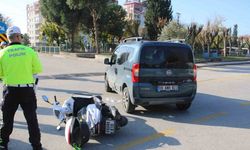 Efeler'de ticari araç ile motosiklet çarpıştı: 1 yaralı