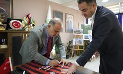 Başkan Arıcı Koçarlı Belediyespor için seferberlik başlattı / Arıcı Aydın'daki tüm ilçe belediye başkanlarından destek isteyecek