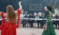 AK Parti'nin 'dansözlü' asker eğlencesi