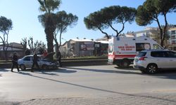 Efeler'de minibüs ile otomobil çarpıştı: 1 yaralı