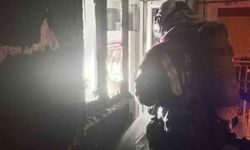 Efeler'de çıkan ev yangını panikletti