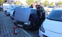 Efeler'de sürücü, aracını yanmaktan kurtardı