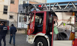 Efeler'de çamaşır makinesinden yangın çıktı
