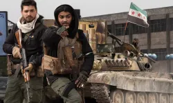 Suriye ordusundan Halep'te PKK/YPG'ye nokta operasyon: 142 bin sivil tahliye edildi