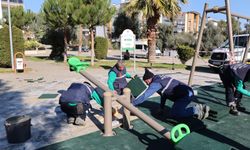 Efeler'de çocuklara güvenli ve modern oyun alanları