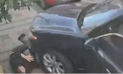 İnanılmaz olay: Düştüğü araç üzerinden geçti