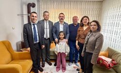 Kaymakam Ateş, öğrencilerin evine konuk oldu