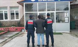 Evrakta sahtecilik ve zimmet suçundan aranan şahıs yakalandı
