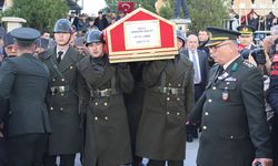 Şehit Pilot Binbaşı İbrahim Bolat İzmir’de son yolculuğuna uğurlandı