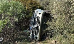 Kuşadası'nda araç şarampole yuvarlandı: 1 yaralı