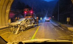 Tünelde iki otomobil çarpıştı: 7 yaralı