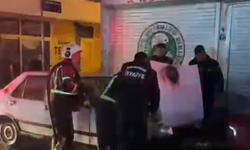 Nazilli çarşısında park halindeki otomobil alev aldı