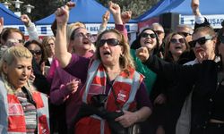 Kuşadası’nda Günel için nöbet: Dayanışma çadırı dolup taştı