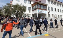 Okul saldırısında ölenler son yolculuğuna uğurlandı