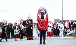 Kuşadası’nda 23 Nisan coşkuyla kutlandı