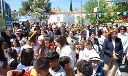 Didim'de 2. Ege Lezzetleri Festivali zengin tatlarıyla başladı