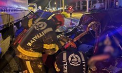 Otomobil TIR’a yandan çarptı: 1 ölü 1 yaralı