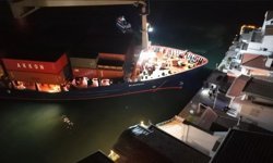 Yalıya metreler kala durabildi