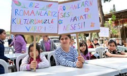 Aydınlı Romanlar günlerini doyasıya eğlenerek kutladı