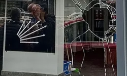 CHP İlçe Başkanlığı binasına taşlı saldırı