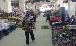 Pazarcı esnafından Buharkent Belediyesine fahiş işgaliye fiyat tepkisi