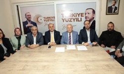 AK Parti İncirliova’da yeni dönem başladı: İlk toplantıda güç gösterisi