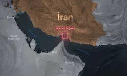 İran, 2 hafta süreyle Hürmüz Boğazı’nı geçişlere açtı