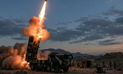 İran'ın başkenti Tahran'da patlama sesleri duyuluyor