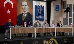 Kuşadası Belediye Meclisi'nde kesintisiz hizmet vurgusu