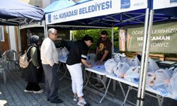 İhtiyaç sahibi ailelerin yüzü gülmeye devam ediyor