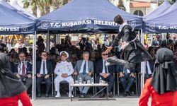 Kuşadası'nda 19 Mayıs coşkuyla kutlandı