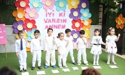 Efeler Belediyesinin minikleri Anneler Günü'nü kutladı