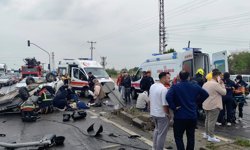 Takla atan otomobil ters döndü: 2'si çocuk 5 yaralı