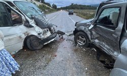 Karacasu'da trafik kazası: 6 yaralı