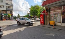 Efeler'de duyarsız sürücü trafiği kilitledi