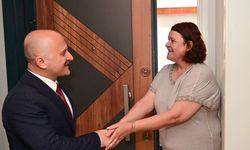Vali Varol, şehit aileleriyle bayramlaştı