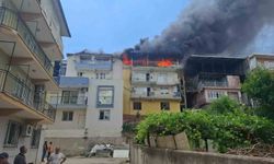 Efeler'de ev yangını