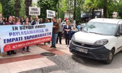 Efeler'de hatalı parka sloganlı uyarı