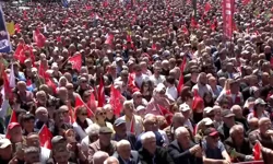 Erdoğan'ın memleketinde miting alanını doldurdu!