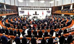 AK Parti 12. Yargı Paketi'ni Meclis'e sundu