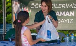 Kuşadası Belediyesi öğrencilere 122 bin beslenme paketi ulaştırdı